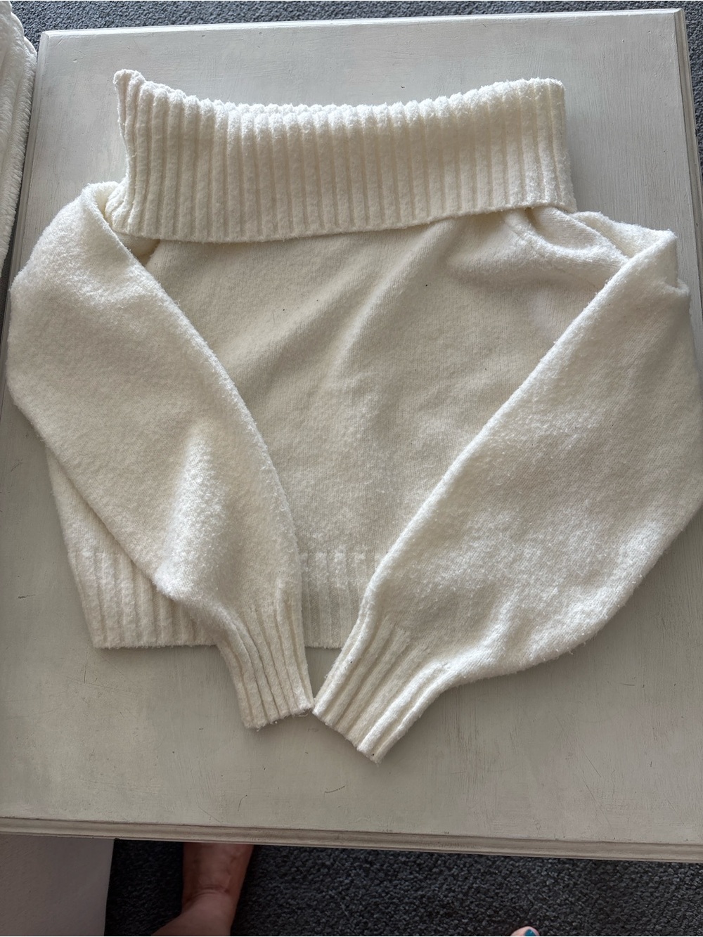 Hollister Off-the-Shoulder Cream Ribbed Sweater